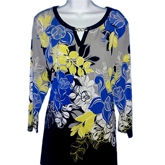 (3/$25) JM Collection Floral Tunic Blouse - Picture 3 of 5